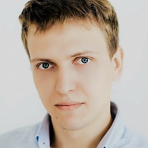 Илья Ларченко