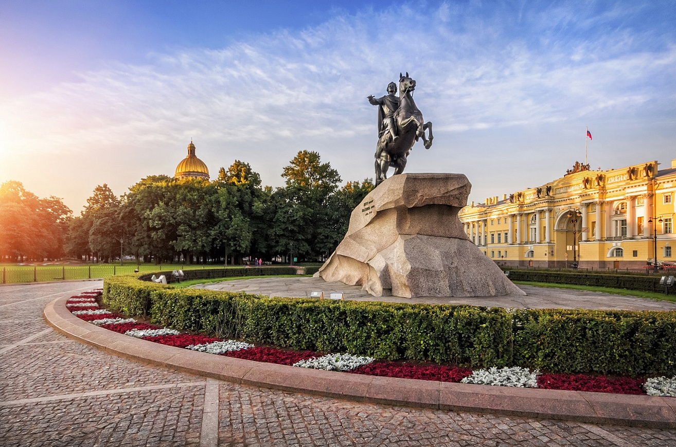 Саммиты ШОС и БРИКС пройдут в 2020 году в Санкт-Петербурге