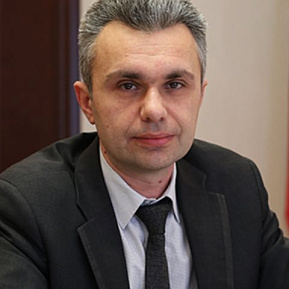 Олег Усков