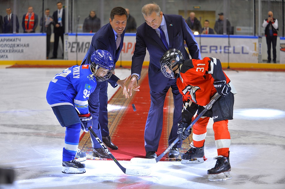 В Омске в рамках XVI Форума межрегионального сотрудничества России и Казахстана открыли Центральный спортивный комплекс Хоккейной академии «Авангард»