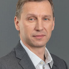 Павел Глухов