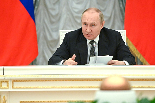 Президент России направил приветствие участникам ПМЮФ-2022