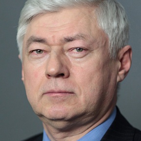 Анатолий Котов