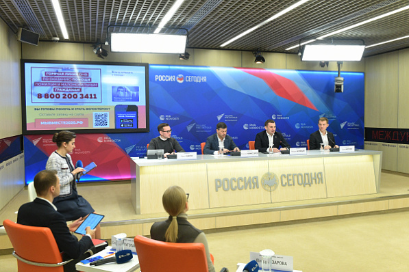 По всей России компании и волонтеры присоединяются к общероссийской акции взаимопомощи #МЫВМЕСТЕ
