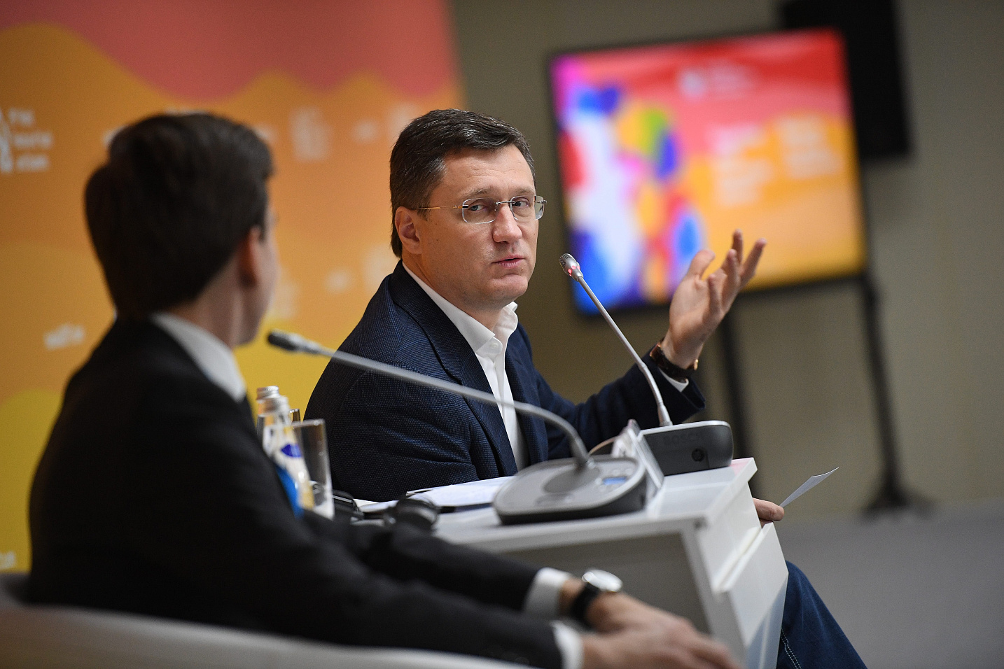 Мечты сбываются: министр энергетики Александр Новак пообещал помочь с реализацией идей участникам ВФМС 2017